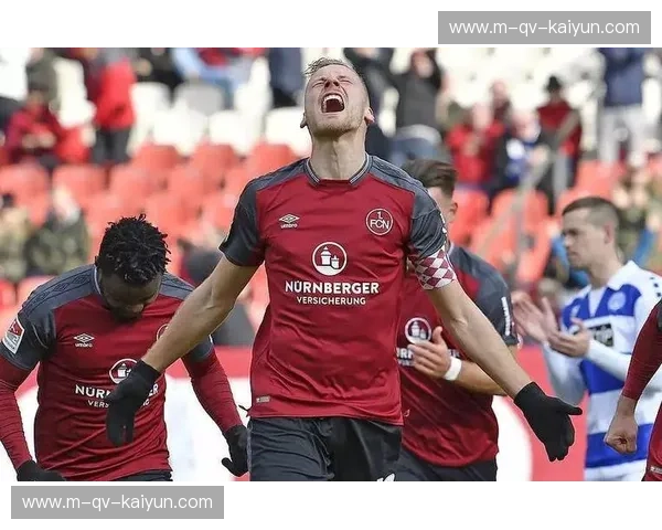 法兰克福：德甲赛场上的“老炮儿”，比勒费尔德：挑战者的不屈之魂